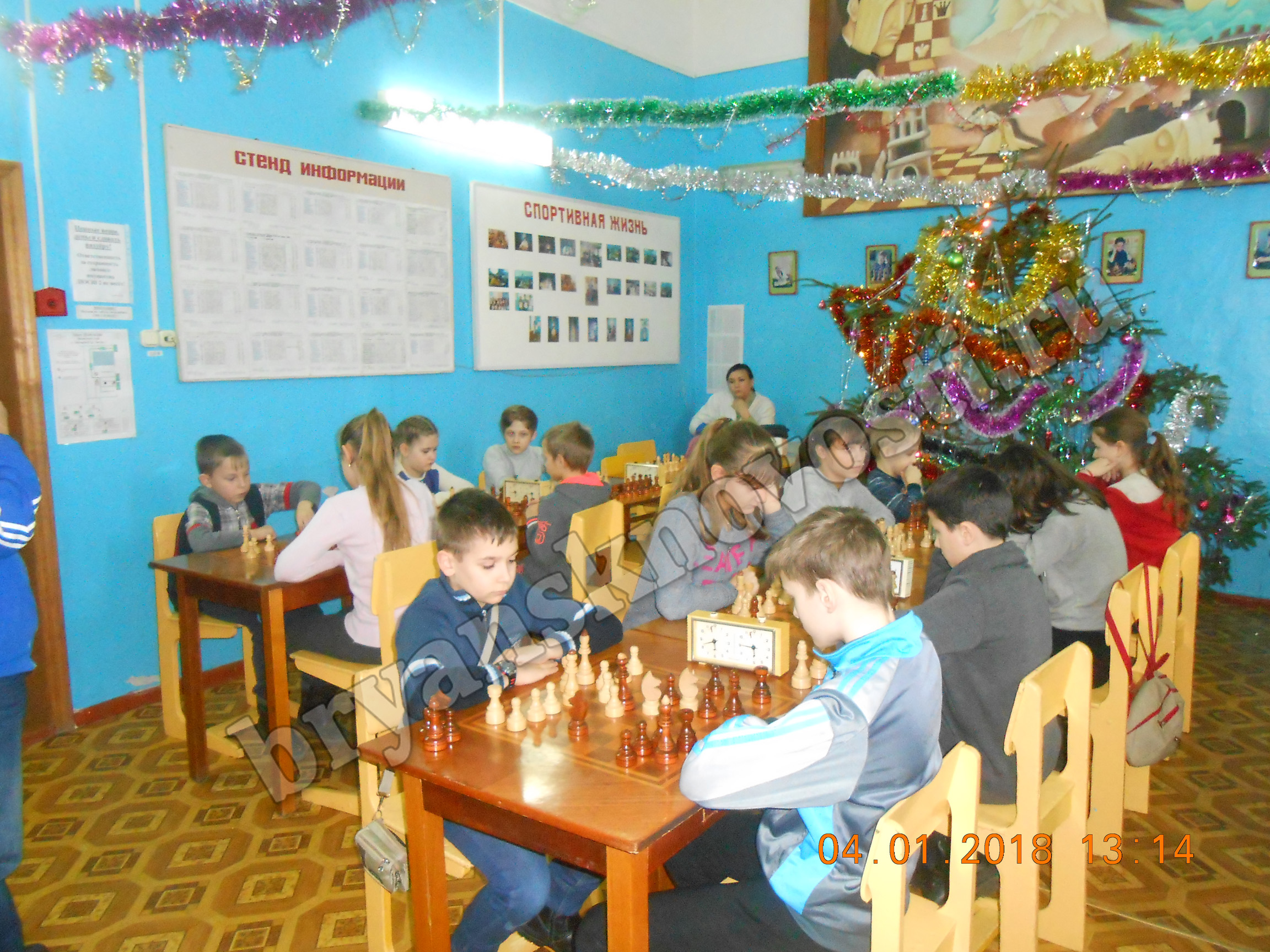 Новогодний турнир собрал в Новозыбкове три десятка юных шахматистов