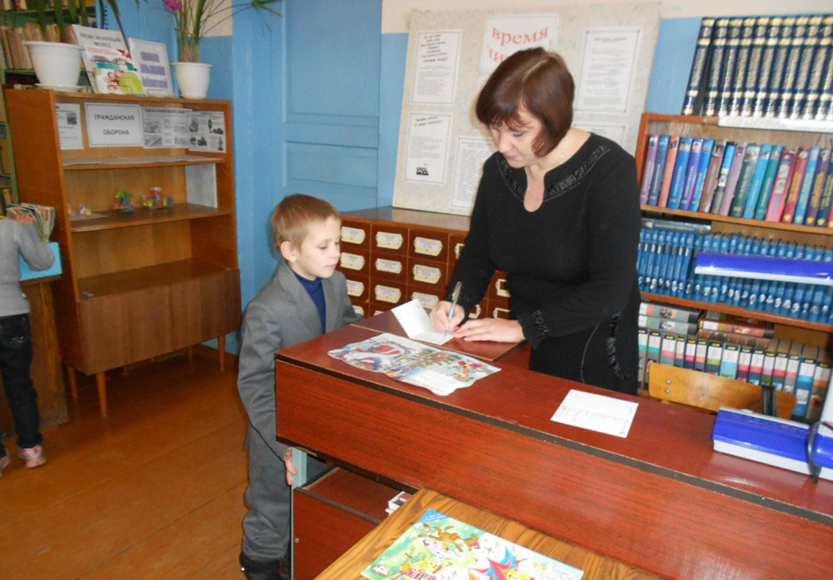 Заведующая библиотекой из Новозыбковского района получит грант Министерства культуры