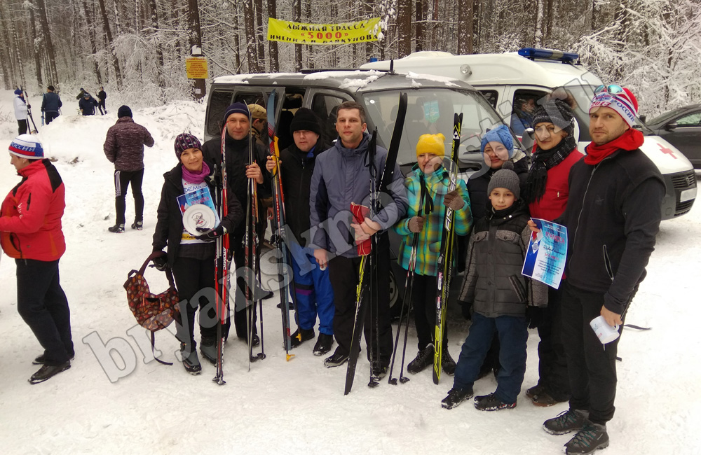 В Новозыбкове сотни лыжников участвовали в «Лыжне России»