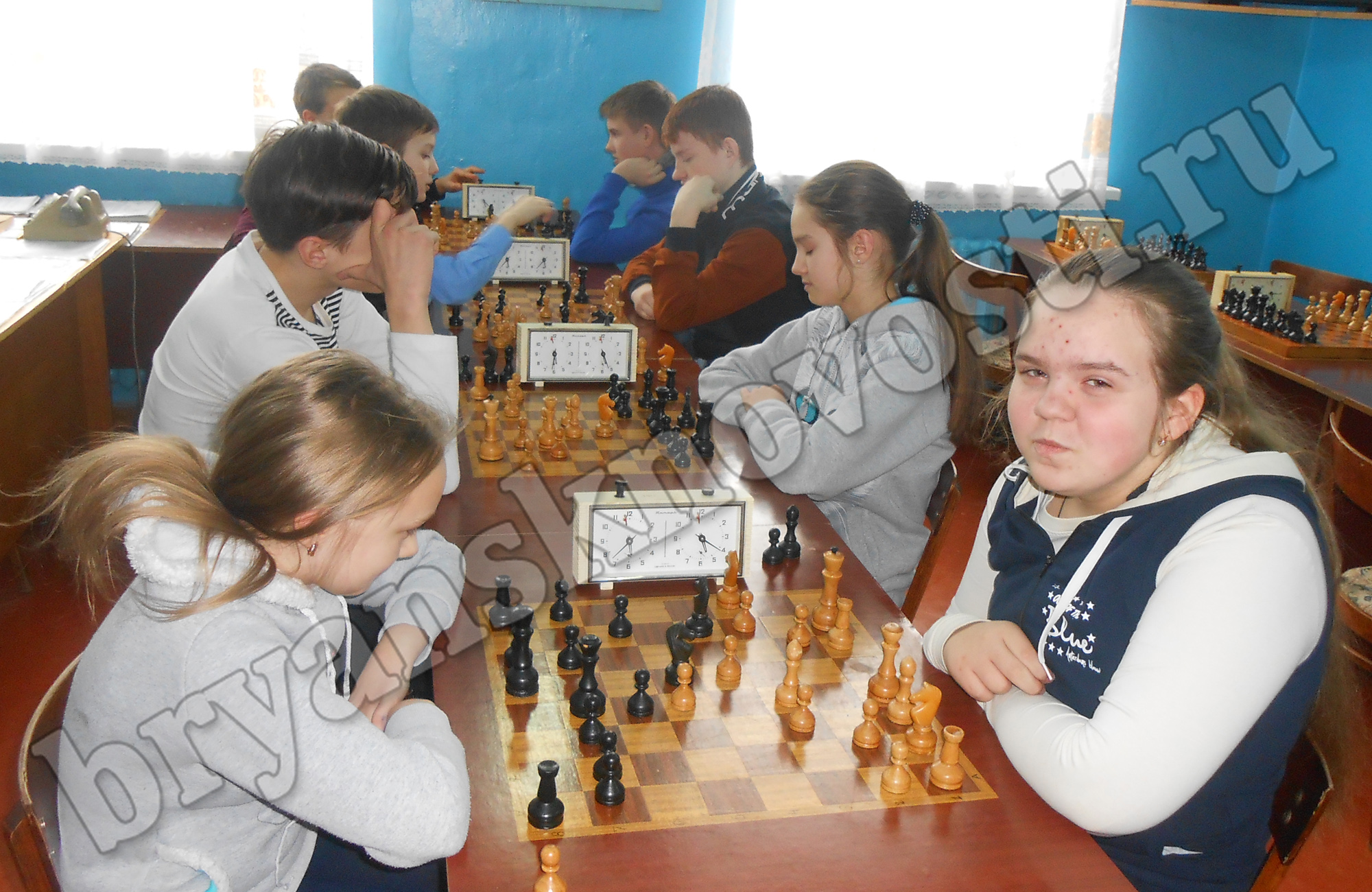 Шахматисты новозыбковской гимназии завоевали путевки на областной финал «Белой ладьи»