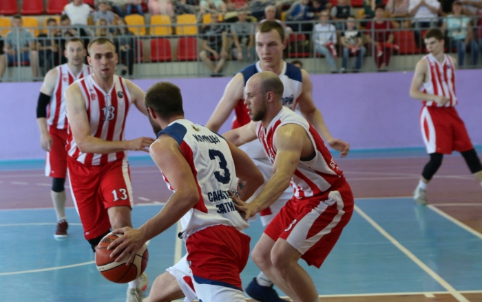 «Клинцы» обыграли «Брянск» в финале чемпионата области по баскетболу