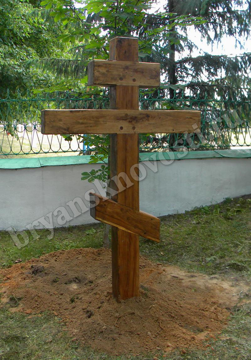 В Новозыбкове восстановили крест на могиле Василия Немцева