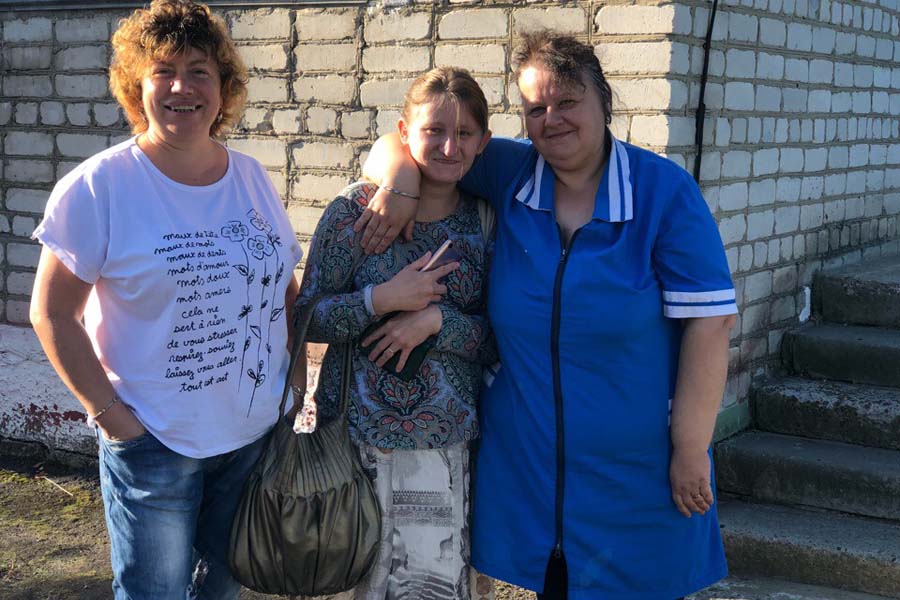 В Новозыбкове общественникам удалось решить судьбу девушки-сироты