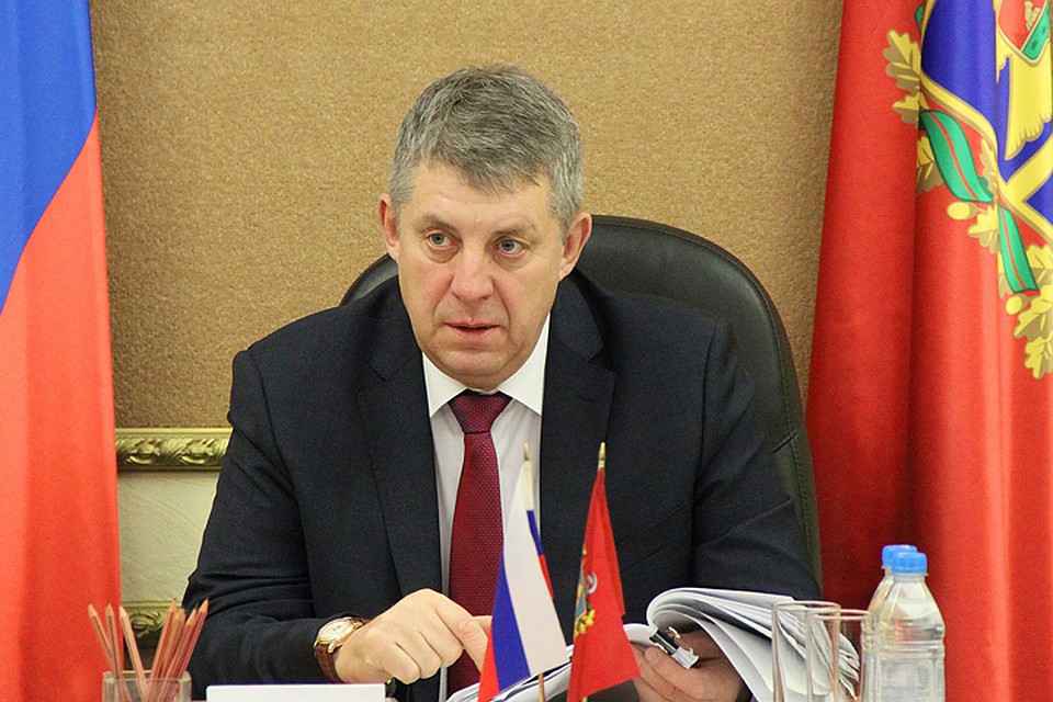 Губернатор Александр Богомаз поручил пересчитать заброшенные дома, сданные по «чернобыльской» программе
