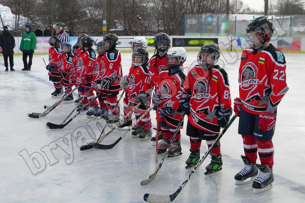 Новозыбковские хоккеисты «размялись» перед сезоном на турнире в Трубчевске