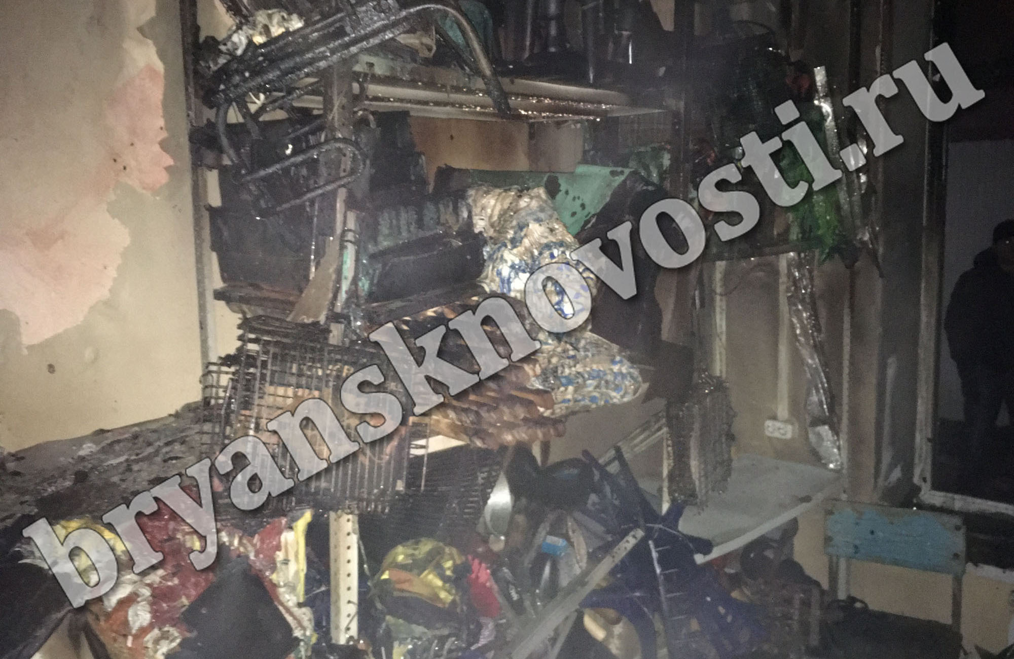 В Новозыбкове потушили пожар в магазине