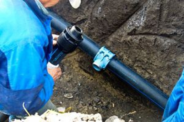 В Новозыбковском районе заменят полкилометра износившихся водопроводных труб и построят четыре водозабора