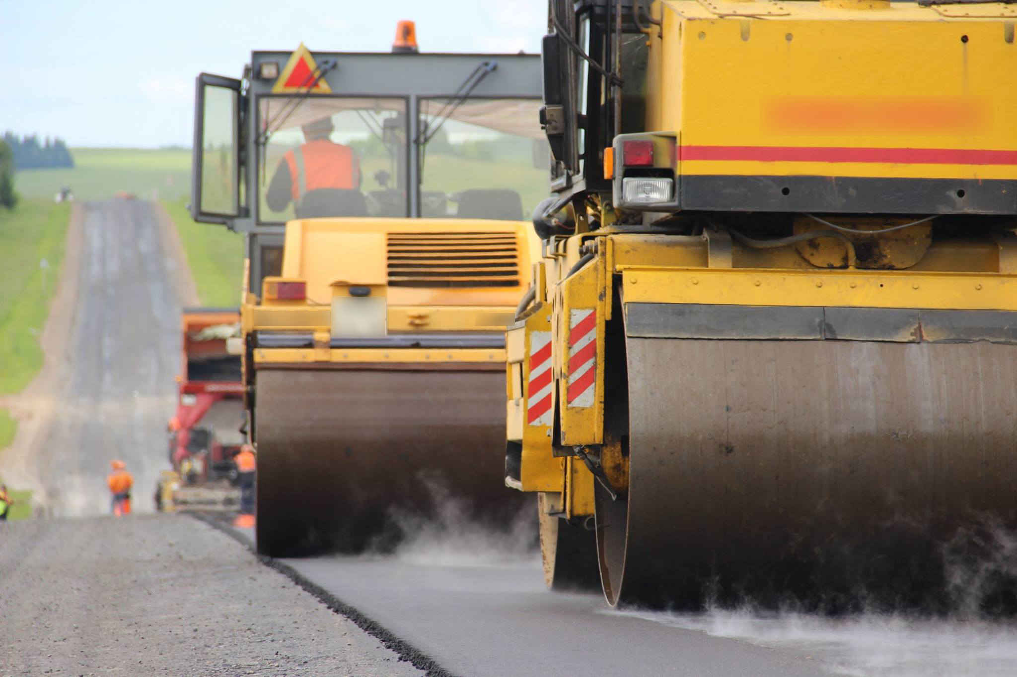 В ближайшие три года на ремонт дорог на юго-западе Брянской области потратят более 430 млн рублей