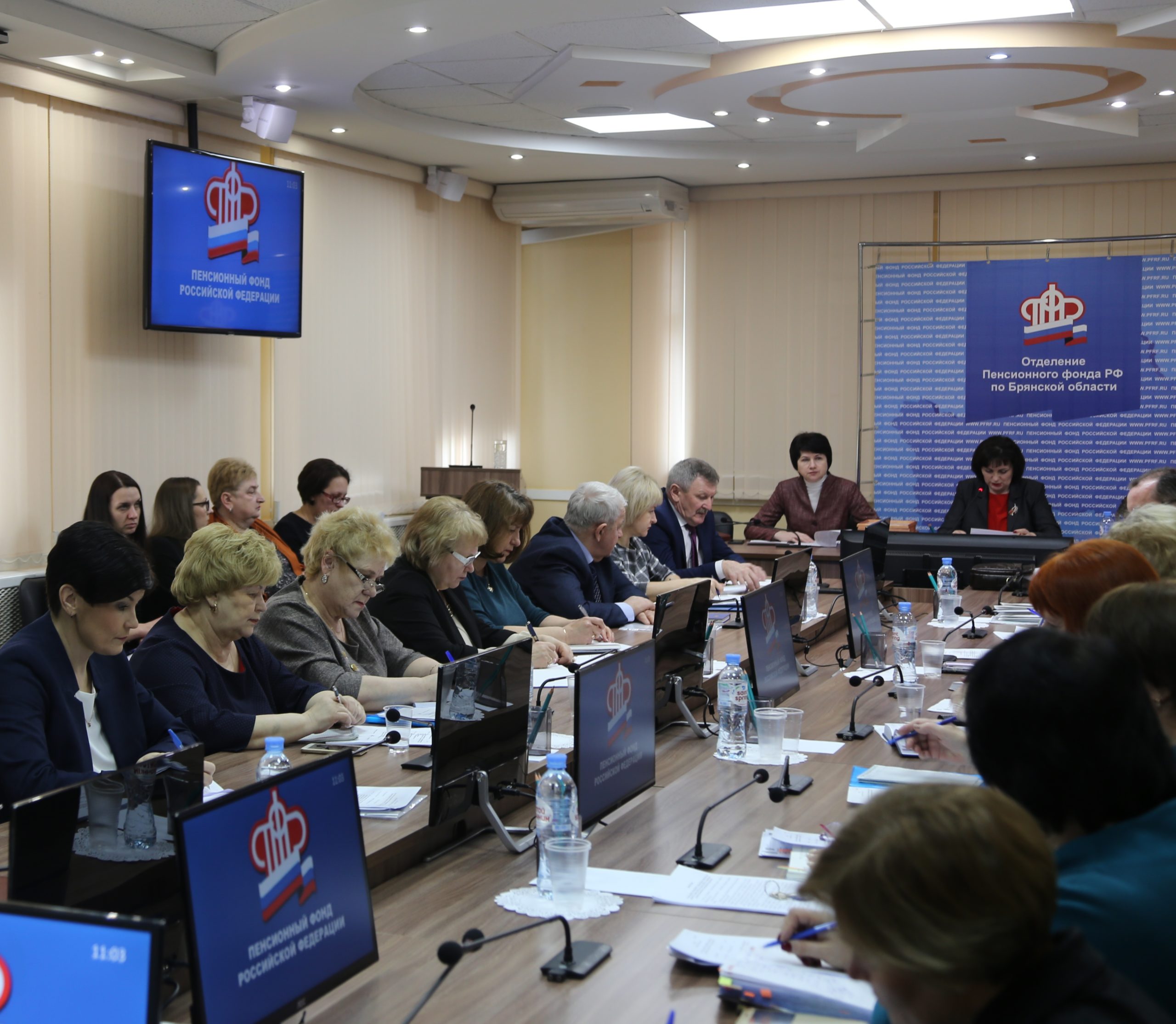 Пенсионный фонд выплатил жителям Брянской области более 78 миллионов рублей