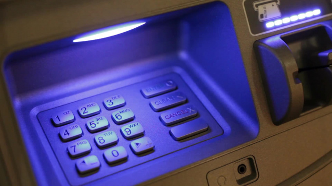 В Брянской области могут ограничить выдачу и прием наличных в банкоматах