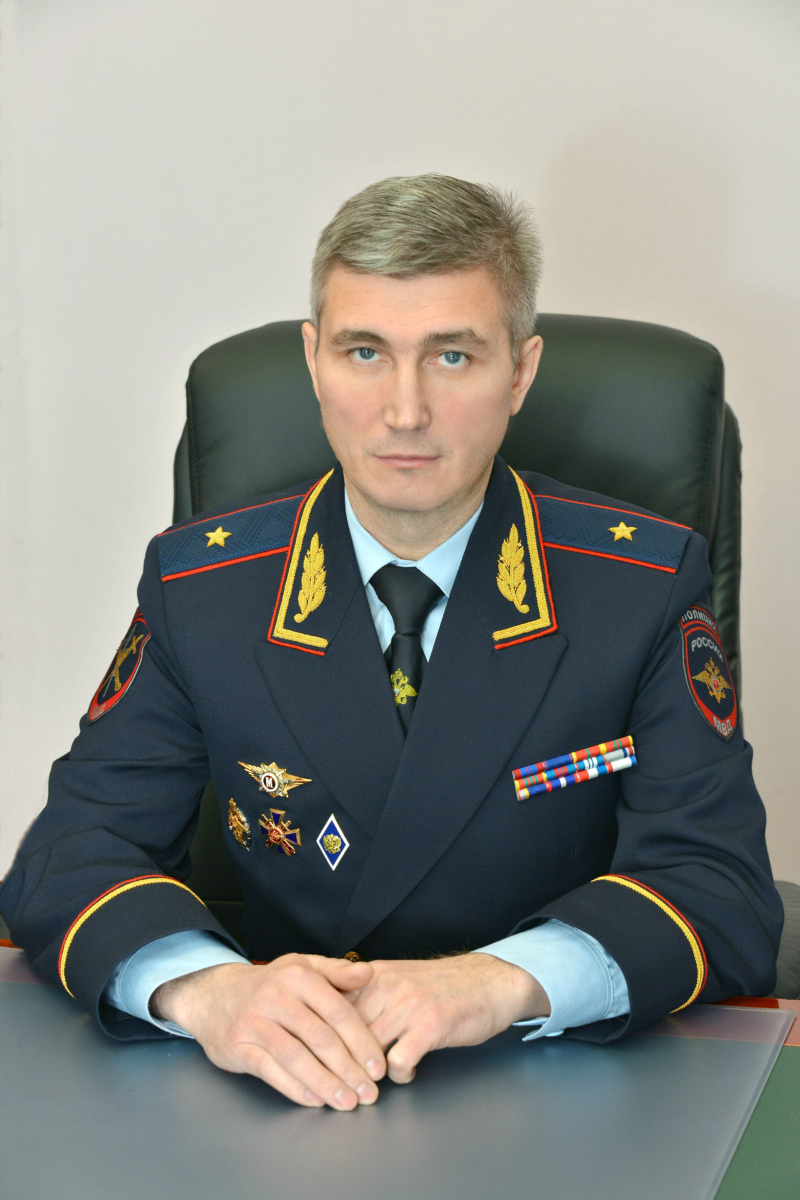 Владислав Толкунов поздравил ветеранов органов внутренних дел с праздником