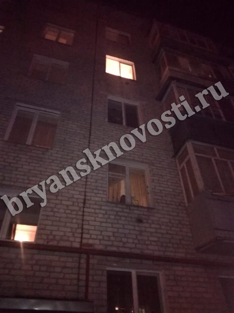 В Новозыбкове горела квартира в многоэтажке