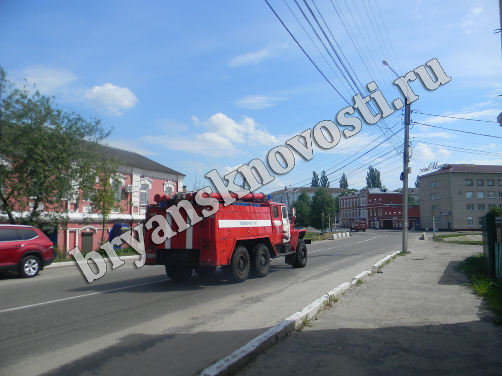 В Новозыбкове неравнодушие горожан и оперативность специализированных служб предотвратили пожар