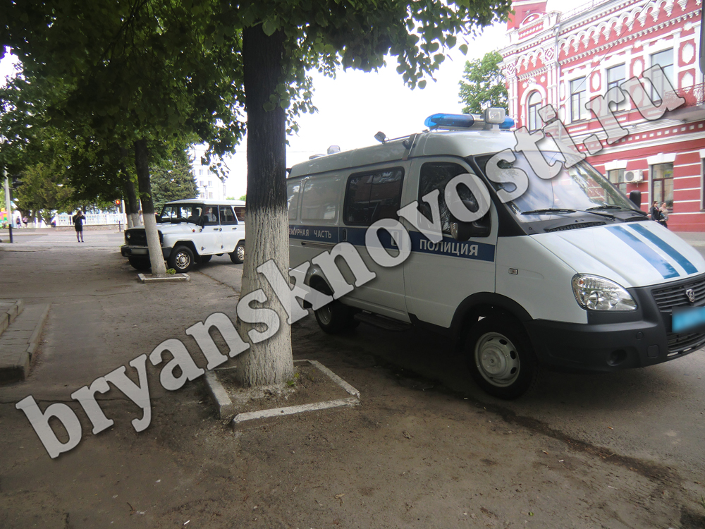 Не попадись! Полиция в Новозыбкове в очередной раз напомнила способы аферистов