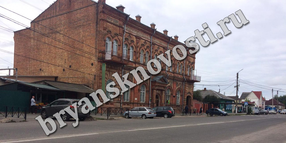 В Новозыбкове вновь пожаловались на невыплату денег безработным