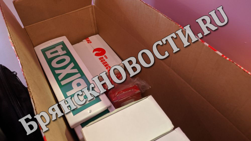 В одном из сетевых магазинов Новозыбкова вор сделал необходимые припасы к новогоднему столу