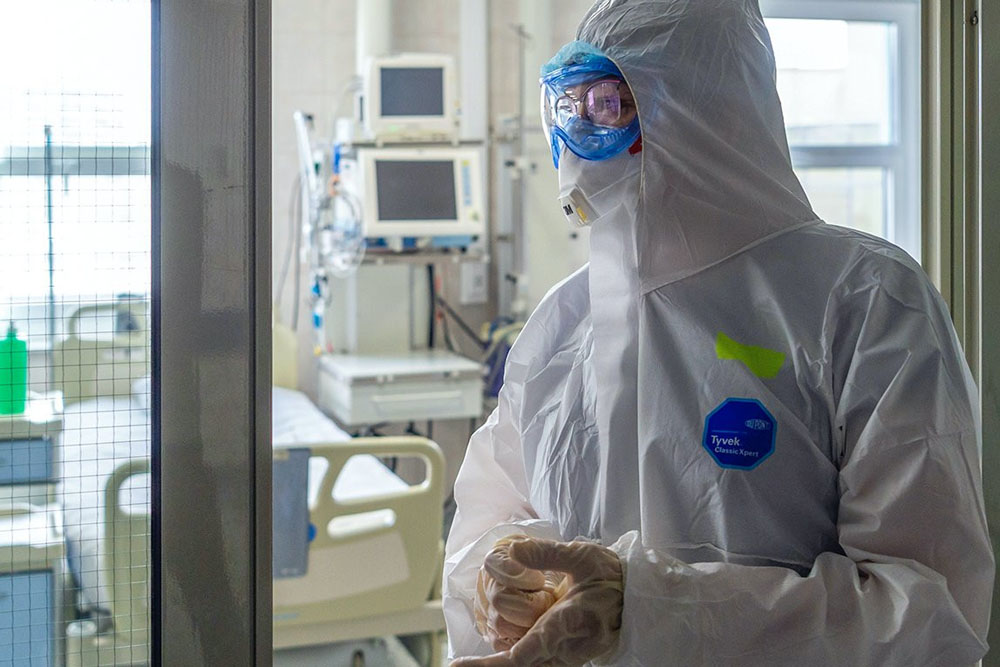 Последние сутки принесли очередное рекордное число смертей от коронавируса в Брянской области