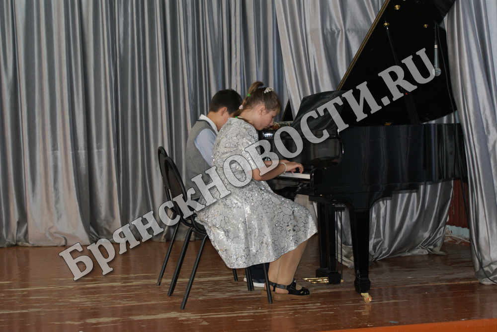 Дети вернулись в музыкальную и художественную школы Новозыбкова