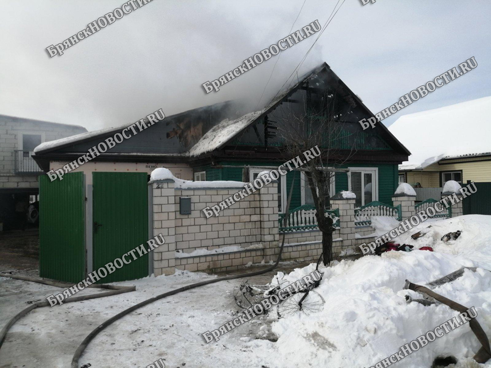 На переулке Спортивном в Новозыбкове горел жилой дом