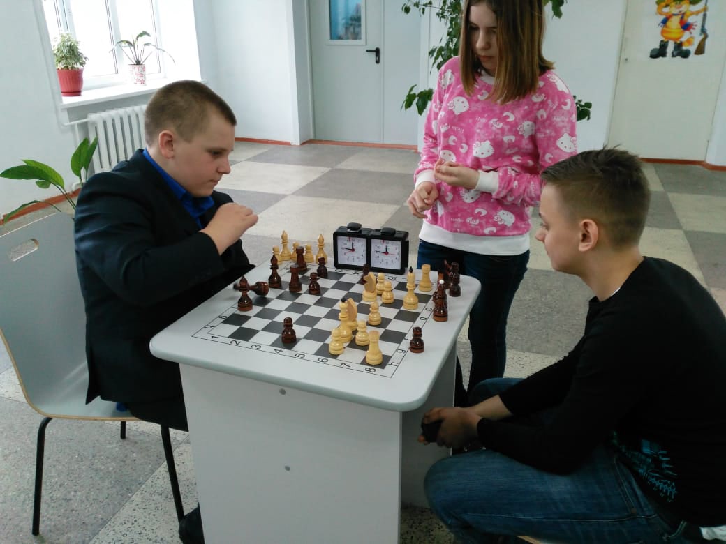 Интерес к шахматам развивают у школьников в Новозыбкове