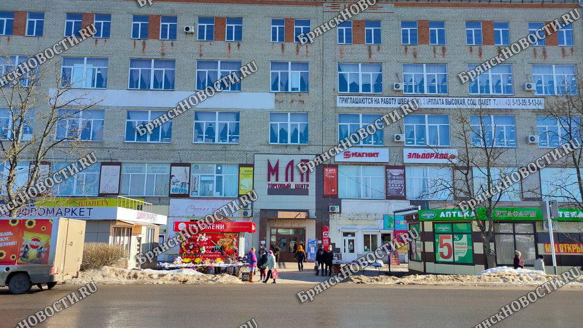 В Новозыбкове обокрали сетевой магазин бытовой техники