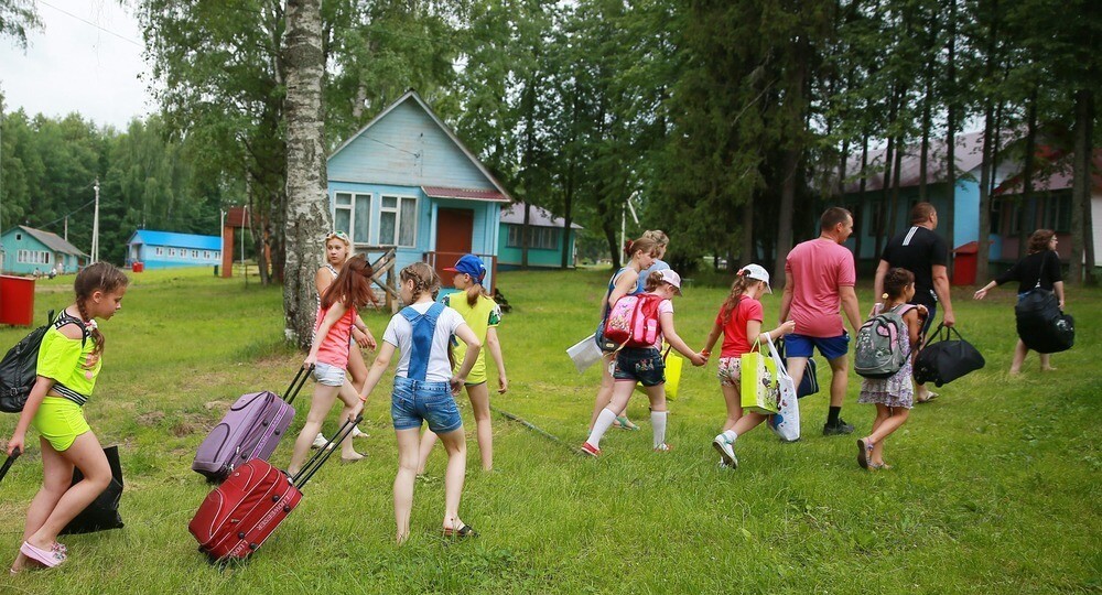 Кто за путевками: предстоящим летом планируют оздоровить 38 тысяч детей Брянской области