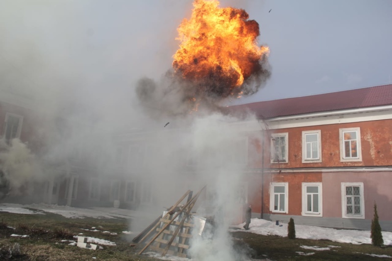 В педколледже Новозыбкова «тушили» пожар и загоревшуюся одежду