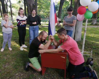 Спортсмены из Новозыбкова вернулись с победой с Летних сельских спортивных игр Брянской области