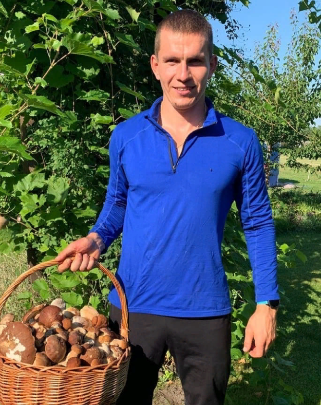 Урожай грибов как урожай медалей: брянский лыжник Большунов сходил на «тихую охоту»