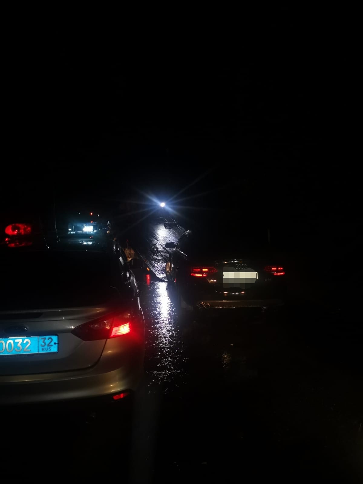 Ночного гонщика в Новозыбкове инспекторы отстранили от управления «Ауди»