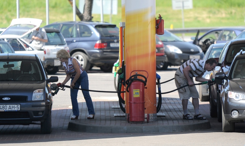 Бензин разоряет семейные бюджеты жителей Брянской области