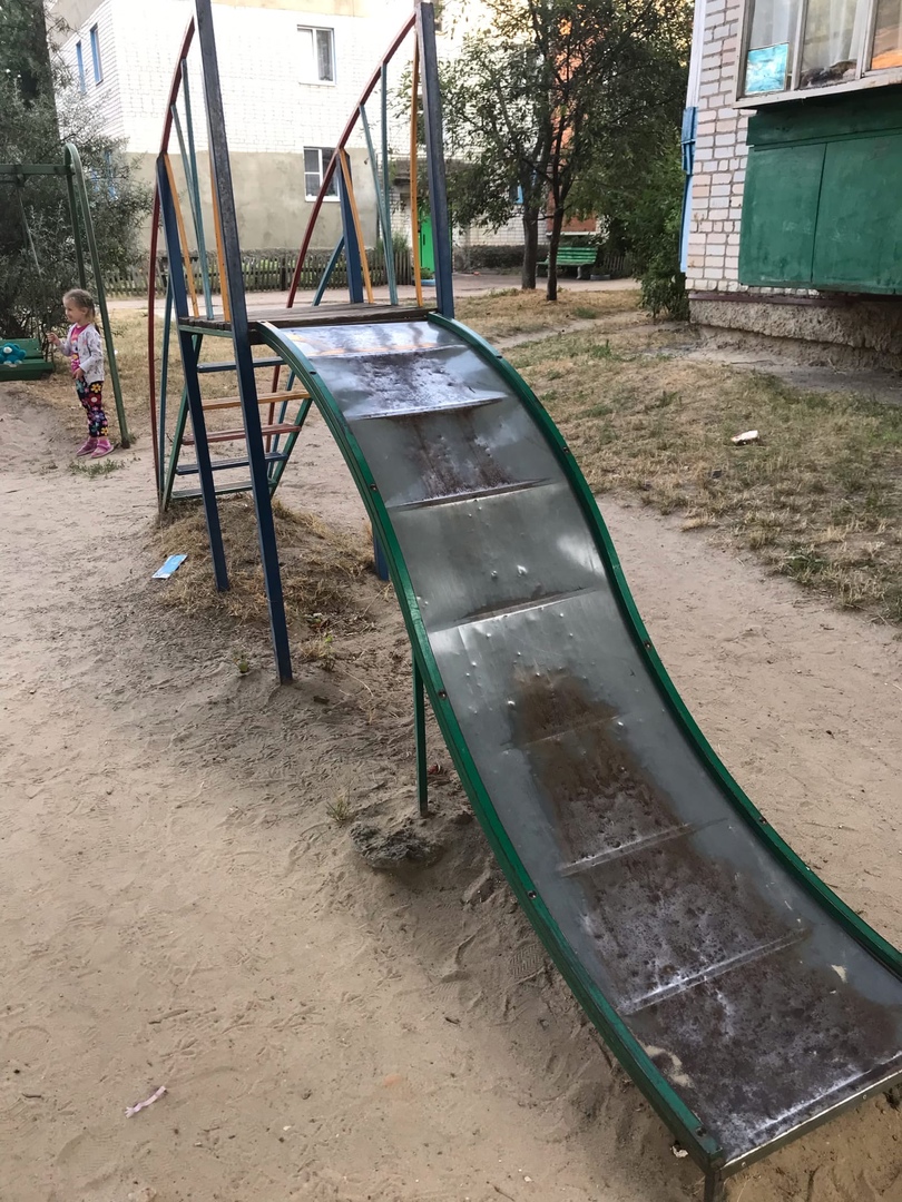 Площадку с горкой-теркой в Новозыбкове признали опасной для детей