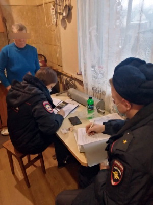 Оптовые замашки мелких торговцев в Брянской области показала операция «Самогон»