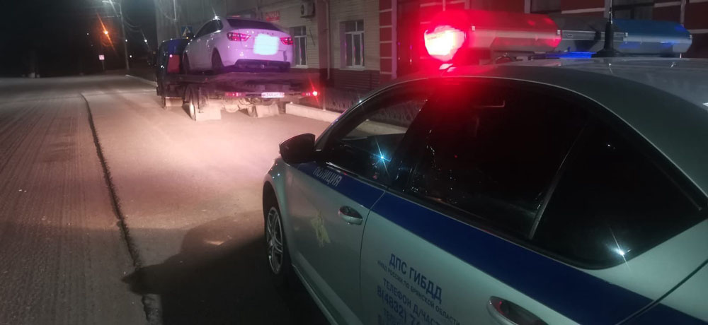 На улице Ленина в Новозыбкове остановлен водитель с признаками опьянения