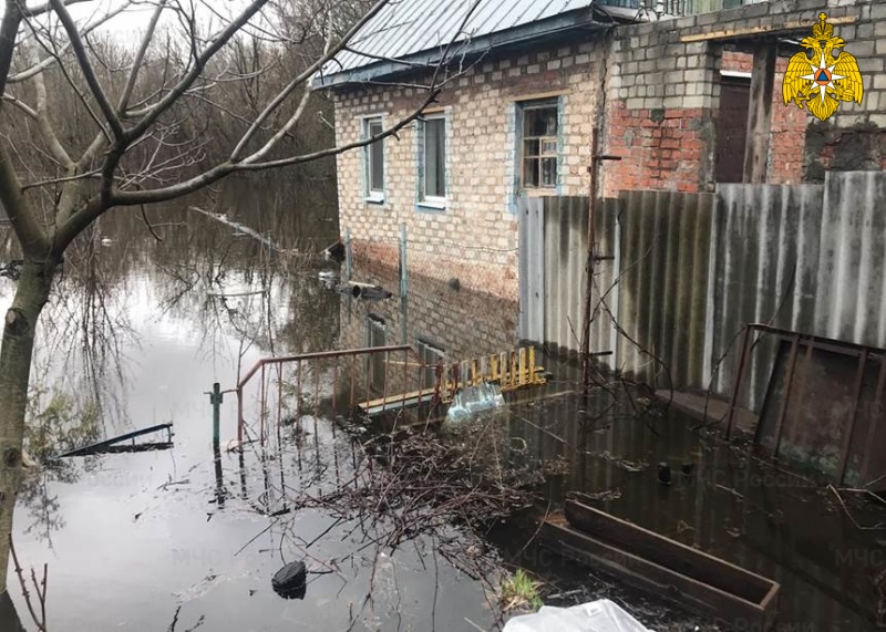 В Володарском районе Брянска затопило дом