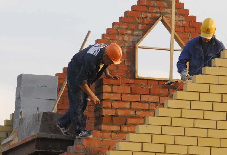 Более 1100 домов построили на Брянщине с начала года