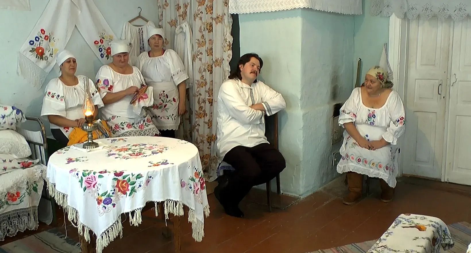 «Наша хата» в селе под Новозыбковом привлекла тысячу туристов