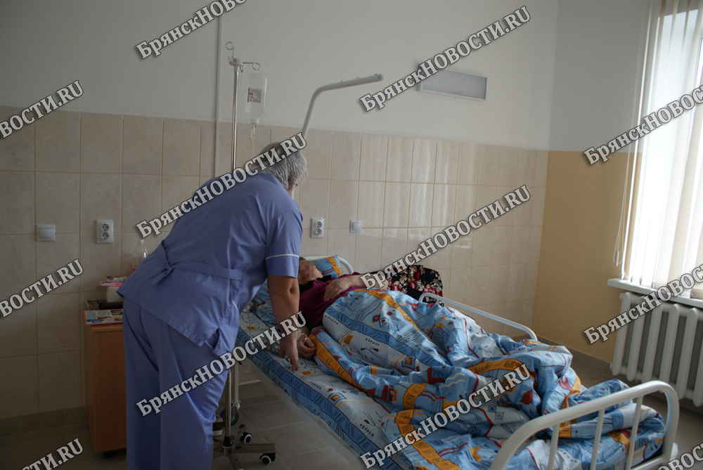Не сбиваемые 30 000: в Брянской области раскрыли зарплатную планку медсестер