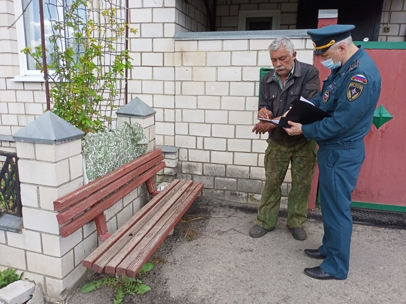 Безопасность стала темой бесед инспектора госпожнадзора в Новозыбкове