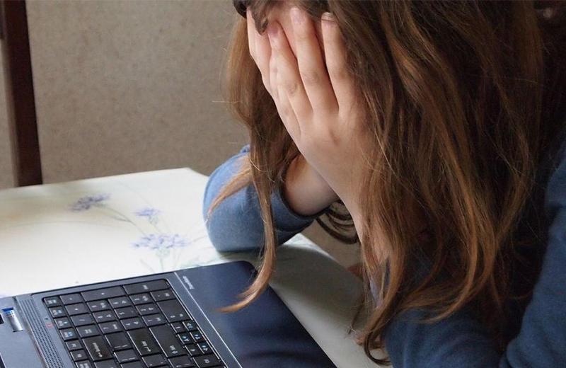 Девушки из Брянска все чаще становятся жертвами шантажа в соцсетях