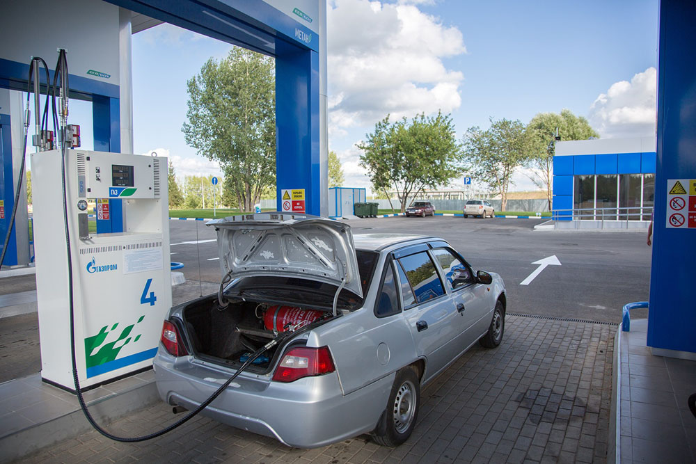 Автомобилистам Брянской области посоветовали переводить машины на газ