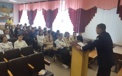 Следователь рассказал детям Новозыбкова о неприкосновенности половой свободы личности
