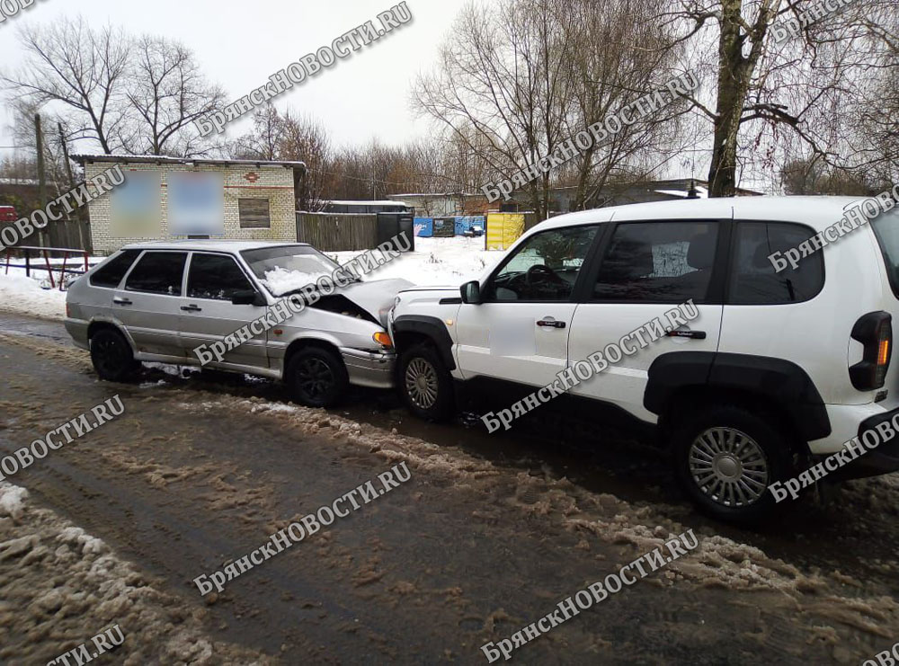 Водитель ВАЗа устроил «лобовое» столкновение в Новозыбкове