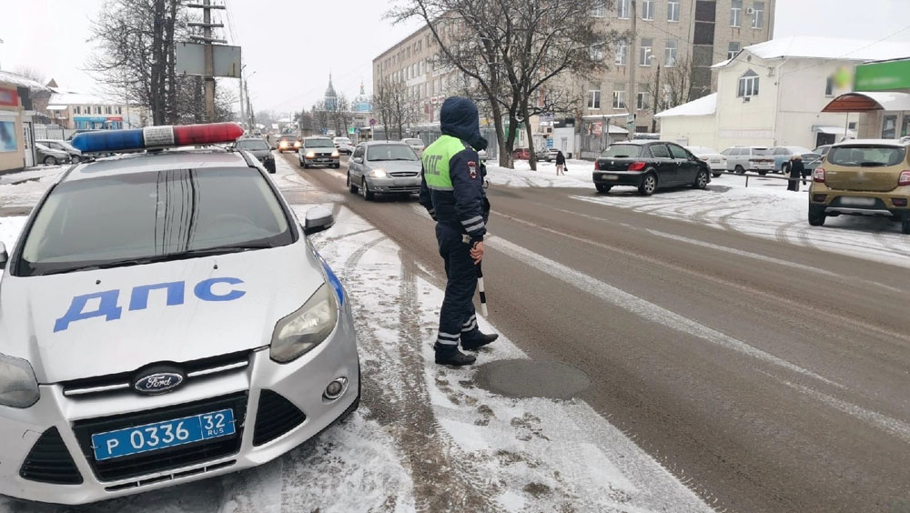 В выходные на дорогах Новозыбкова усилены патрули