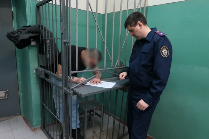 Задержанные в Брянске иностранцы-наркоторговцы пытались дать полицейским взятку свыше двух миллионов рублей