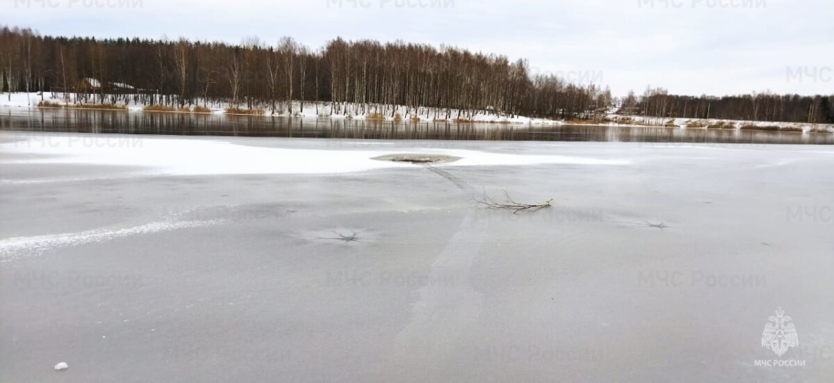 В Брянской области с начала зимы четыре человека провалились под лед