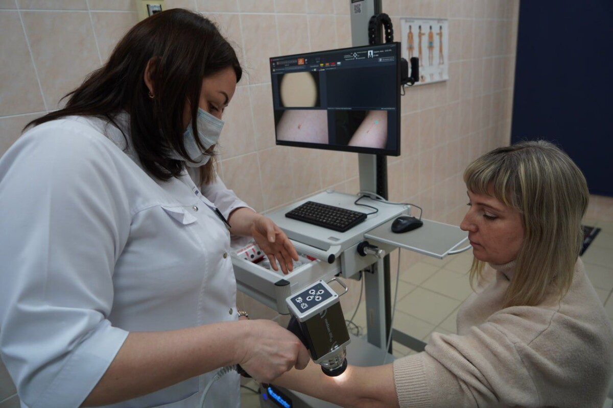 У медиков Брянска появился уникальный аппарат для диагностики рака кожи