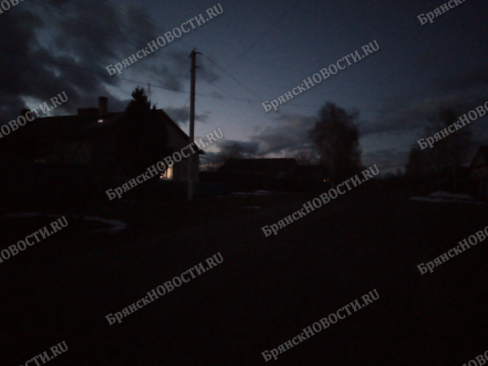 В Новозыбкове на улице Строителей восстановили уличное освещение