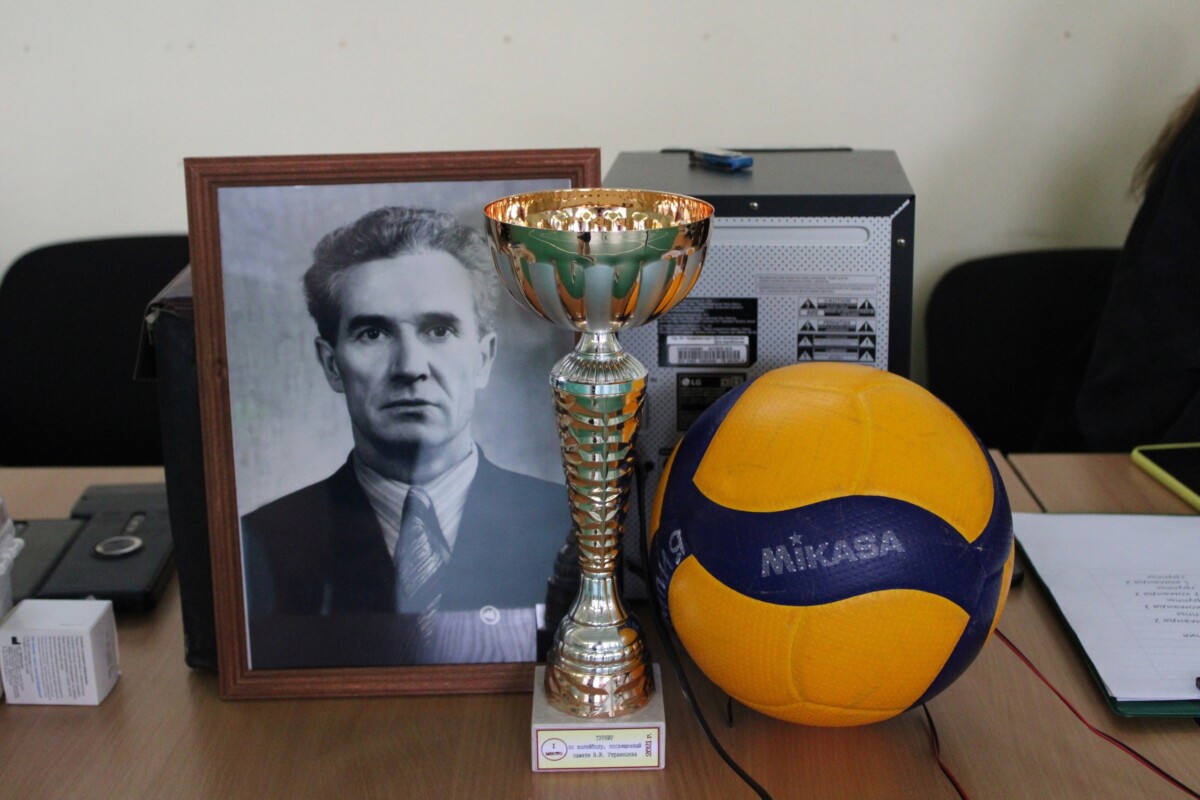 В Новозыбкове состоится открытый турнир по волейболу памяти Василия Украинцева