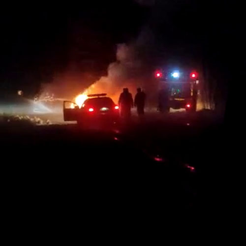 Из горящего авто под Новозыбковом в больницу доставили 51-летнего мужчину